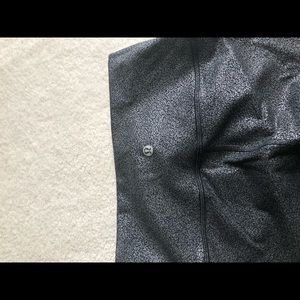 Lululemon high rise wunder under foil print